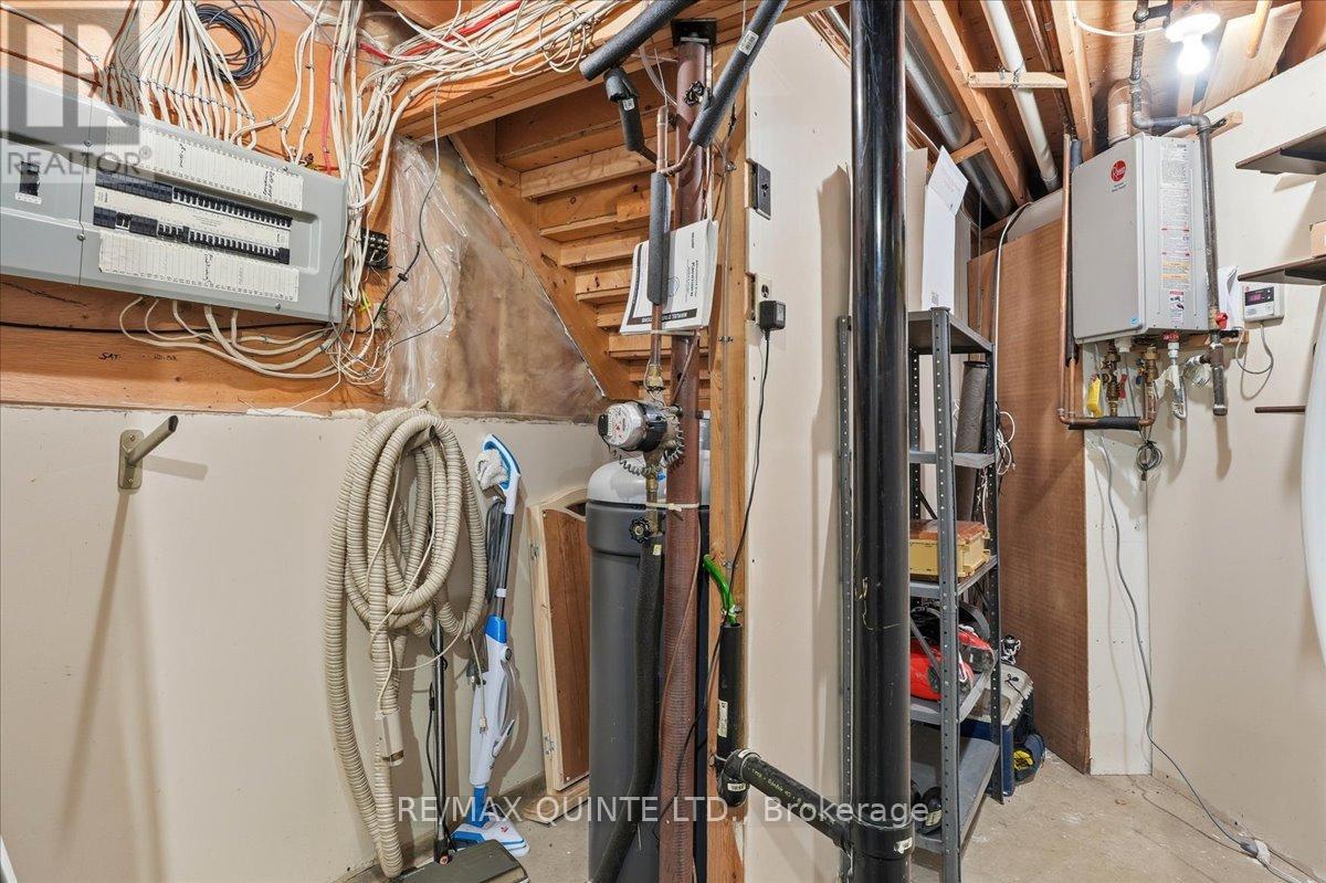 89 Westwind Crescent, Prince Edward County (Wellington Ward), Ontario  K0K 3L0 - Photo 36 - X12721862