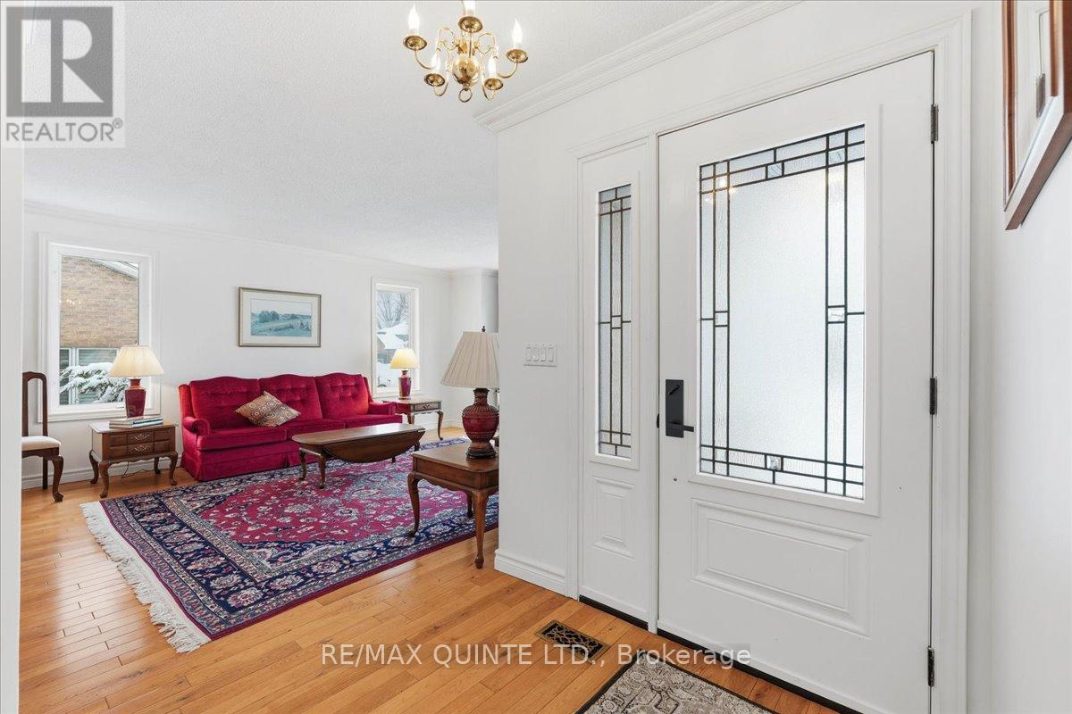 89 Westwind Crescent, Prince Edward County, Ontario  K0K 3L0 - Photo 6 - X12721862