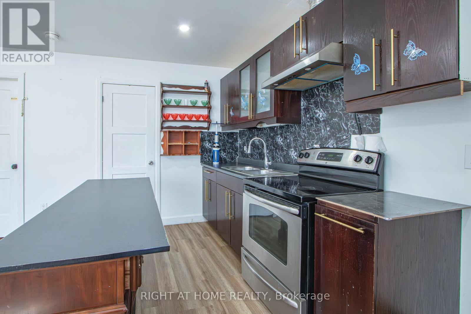 388 Vesta Place, London East, Ontario  N5Y 1G5 - Photo 33 - X13036866