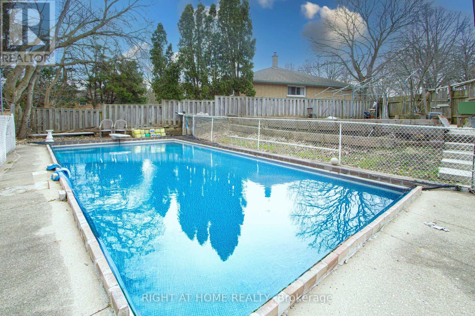 388 Vesta Place, London East, Ontario  N5Y 1G5 - Photo 44 - X13036866