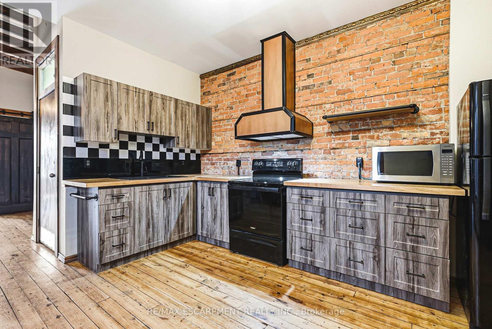 593-595 King Street E, Hamilton, Ontario  L8N 1E4 - Photo 32 - X13036868