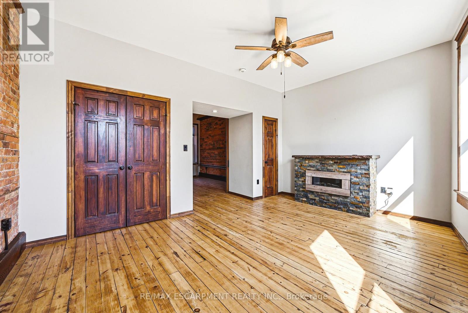 593-595 King Street E, Hamilton, Ontario  L8N 1E4 - Photo 37 - X13036868