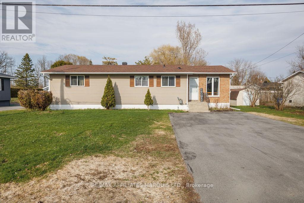 3 FRASER STREET, South Stormont, Ontario