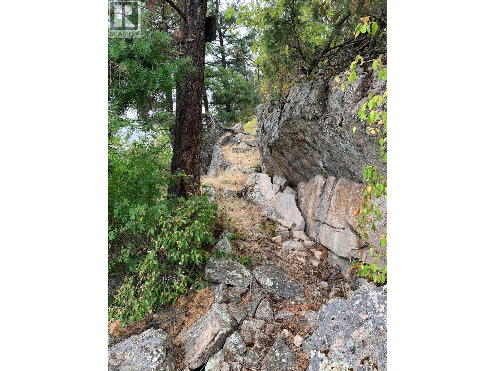 9353 Eastside Road, Vernon, British Columbia  V1H 1K6 - Photo 8 - 10384554