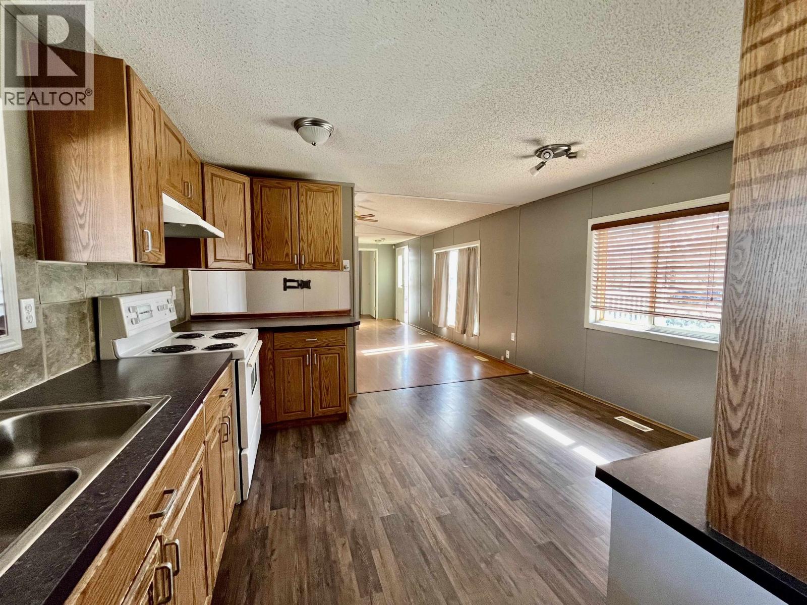 10264 98 Street, Taylor, British Columbia  V0C 2K0 - Photo 3 - R3091594