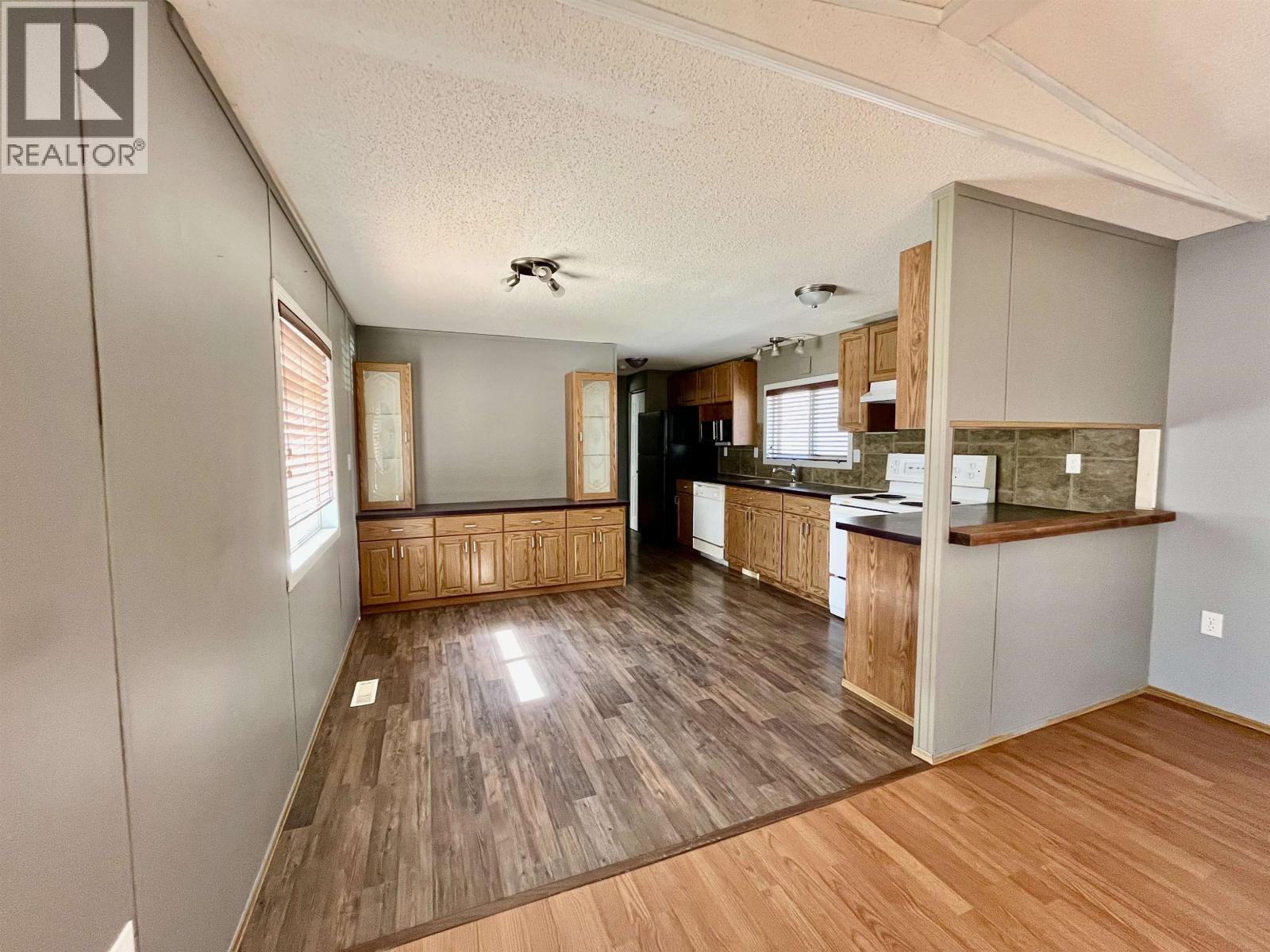 10264 98 Street, Taylor, British Columbia  V0C 2K0 - Photo 6 - R3091594