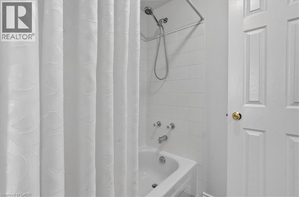 636 Grange Crescent, Waterloo, Ontario  N2T 2L9 - Photo 35 - 40823641