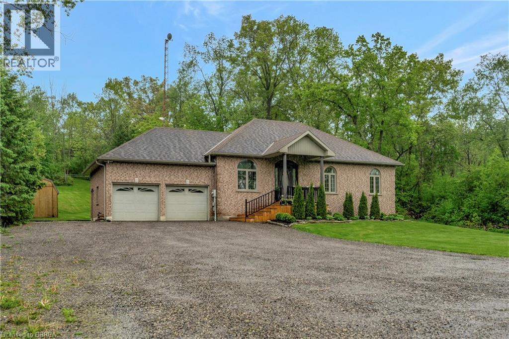 30 Douglas Street, Brantford, Ontario  N3T 0M6 - Photo 2 - 40817270