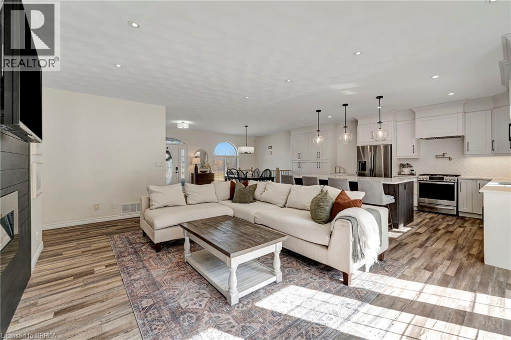 30 Douglas Street, Brantford, Ontario  N3T 0M6 - Photo 17 - 40817270