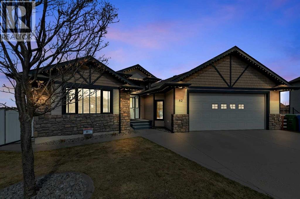 82 Ingram Close, Red Deer, Alberta  T4R 0A3 - Photo 2 - A2303803