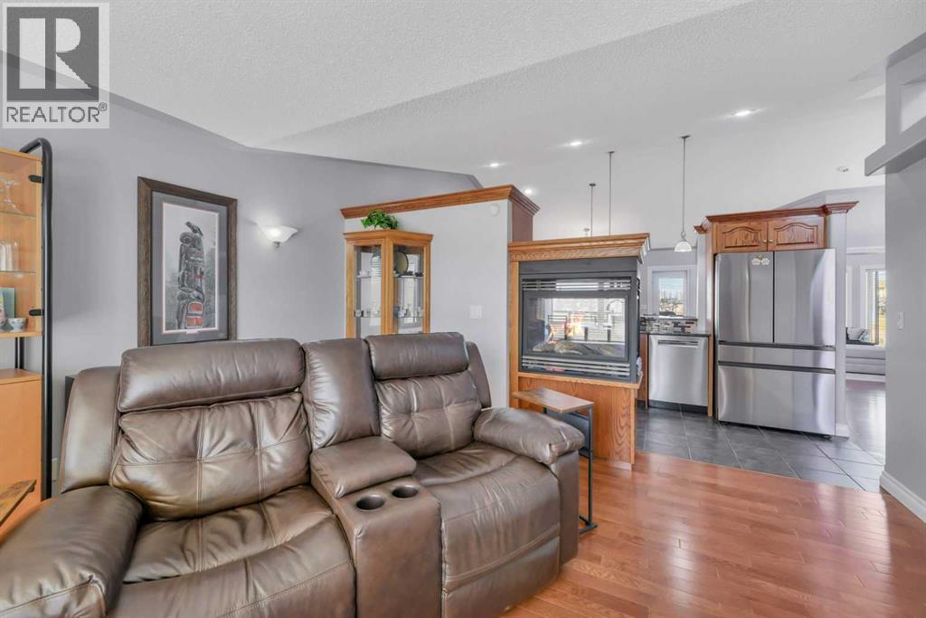 82 Ingram Close, Red Deer, Alberta  T4R 0A3 - Photo 7 - A2303803