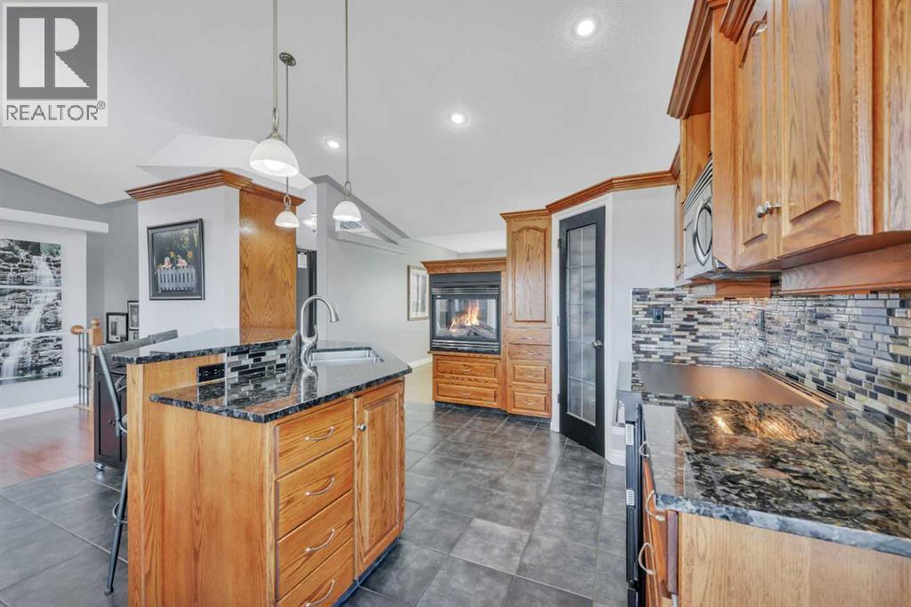 82 Ingram Close, Red Deer, Alberta  T4R 0A3 - Photo 10 - A2303803