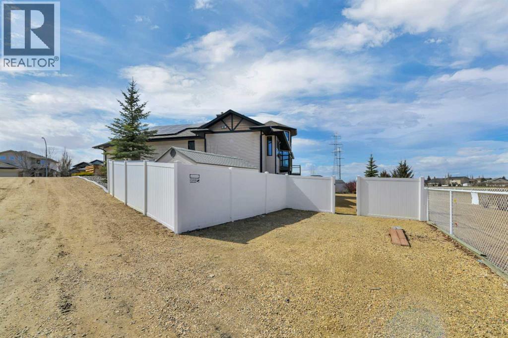 82 Ingram Close, Red Deer, Alberta  T4R 0A3 - Photo 38 - A2303803