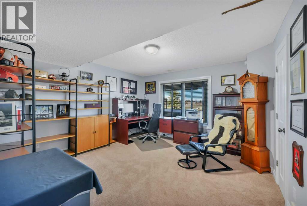 82 Ingram Close, Red Deer, Alberta  T4R 0A3 - Photo 35 - A2303803
