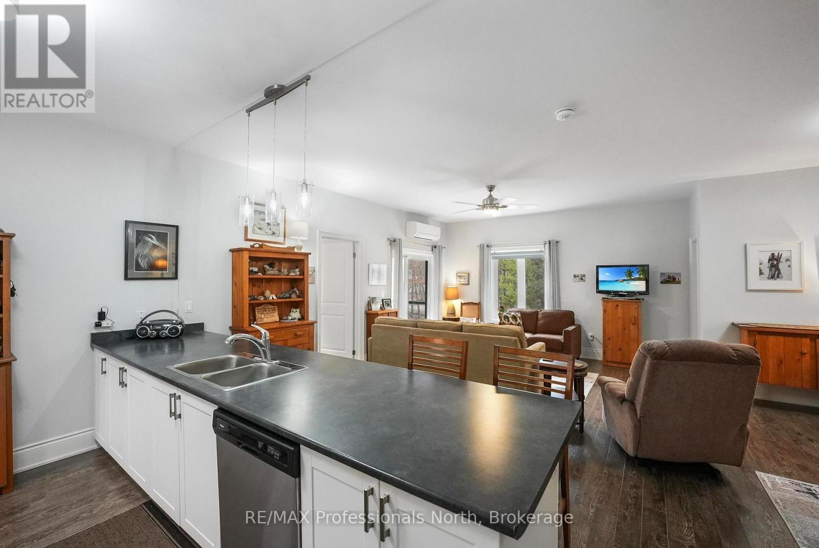 201 - 75 Wallings Road, Dysart Et Al, Ontario  K0M 2K0 - Photo 12 - X13037038