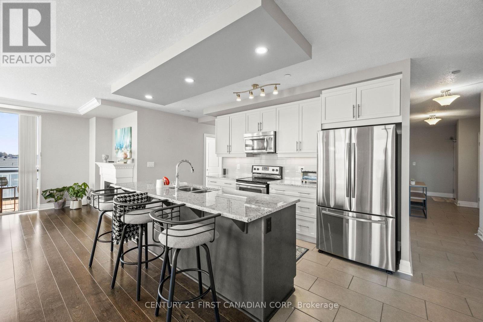 605 - 240 Villagewalk Boulevard, London North, Ontario  N6G 0P6 - Photo 13 - X13037148