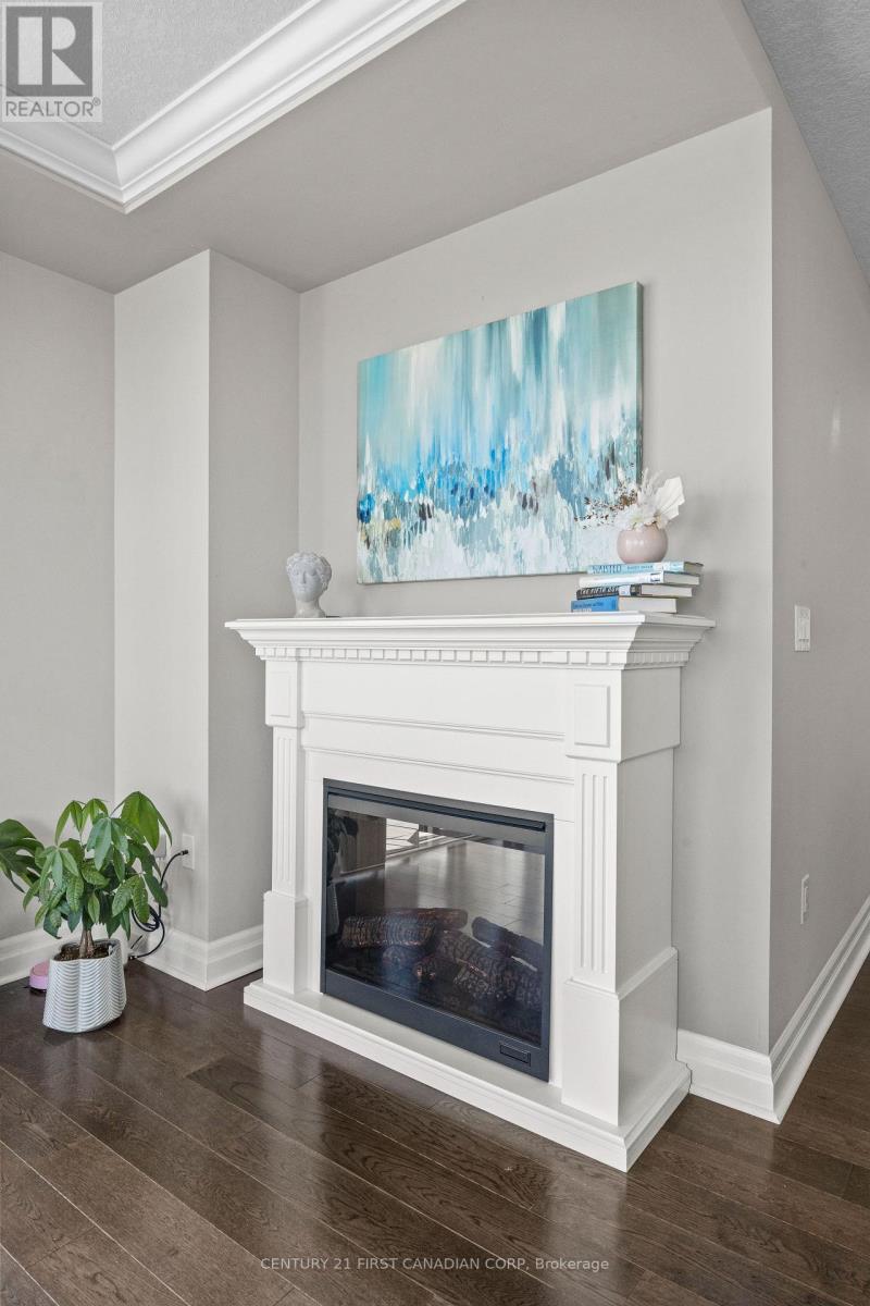 605 - 240 Villagewalk Boulevard, London North, Ontario  N6G 0P6 - Photo 21 - X13037148