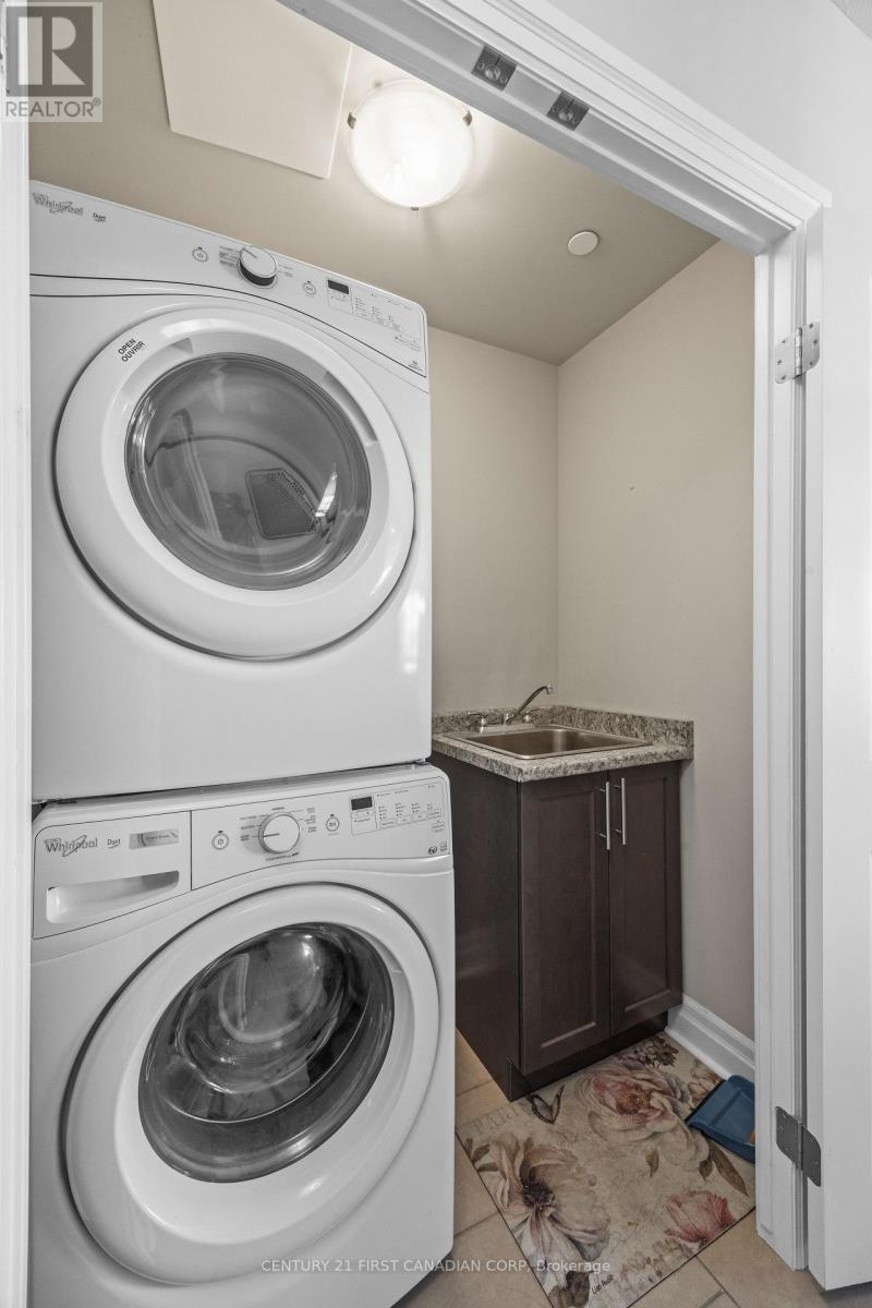 605 - 240 Villagewalk Boulevard, London North, Ontario  N6G 0P6 - Photo 28 - X13037148