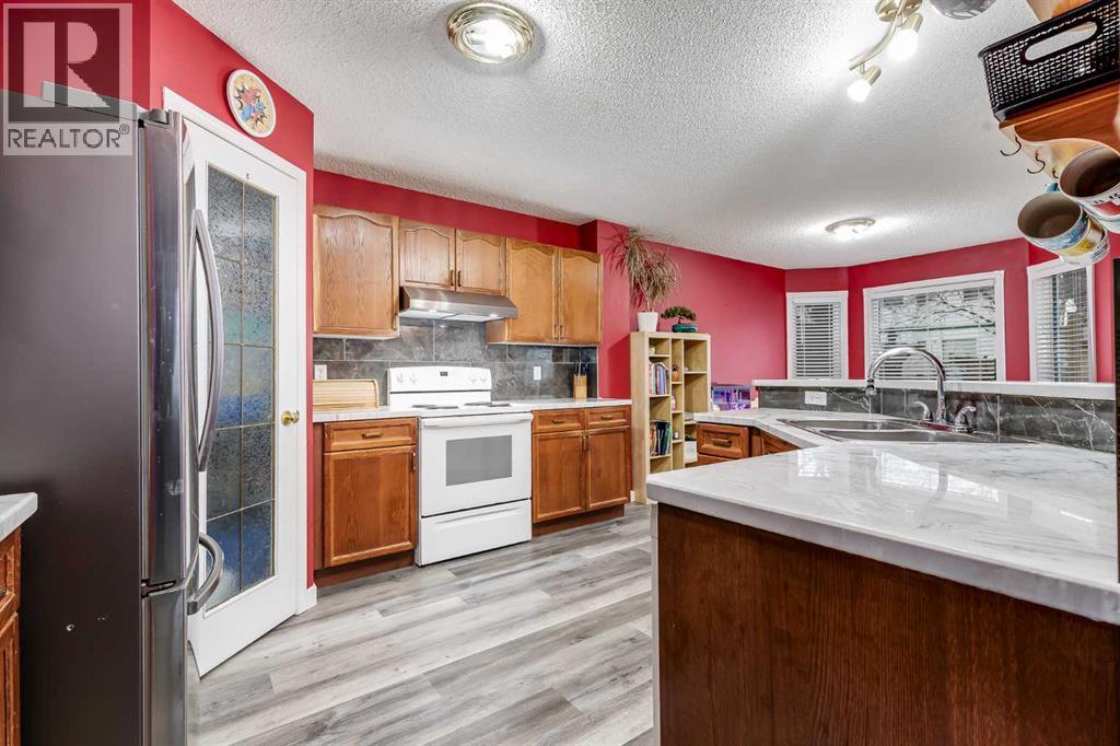 127 Woodside Crescent NW, Airdrie, Alberta  T4B 2K4 - Photo 14 - A2301636