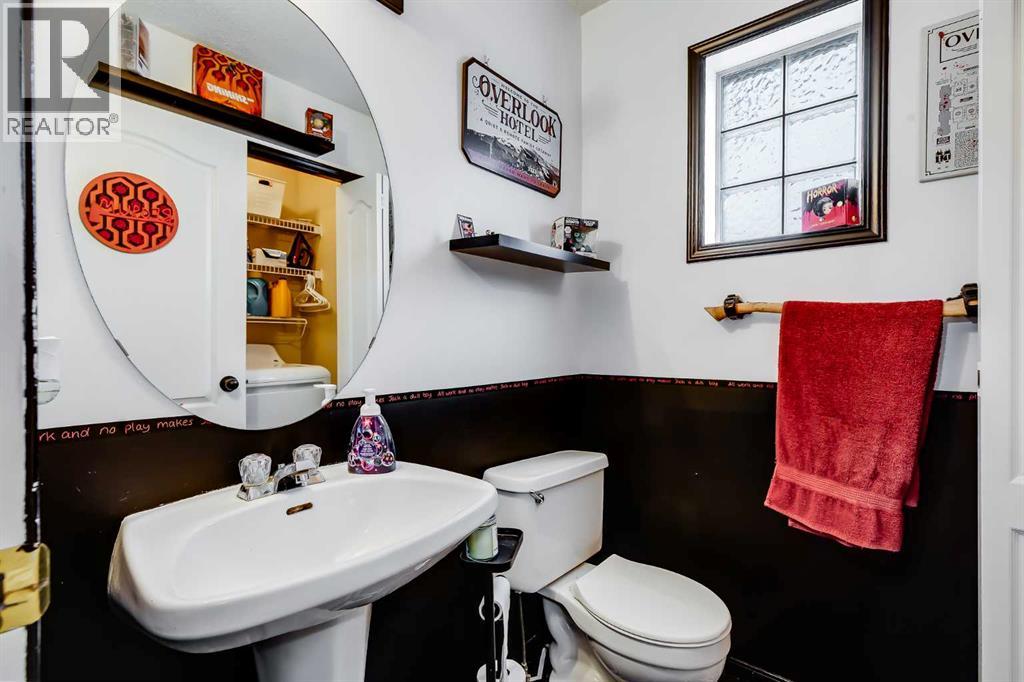 127 Woodside Crescent NW, Airdrie, Alberta  T4B 2K4 - Photo 15 - A2301636