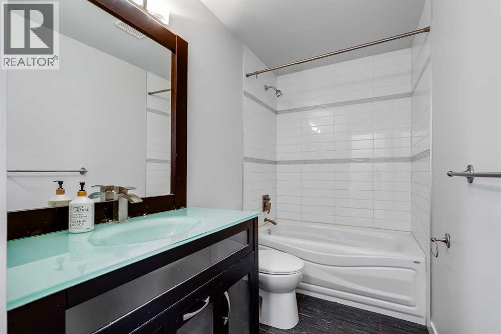 41 Alpine Crescent SE, Airdrie, Alberta  T4B 1K9 - Photo 10 - A2302323