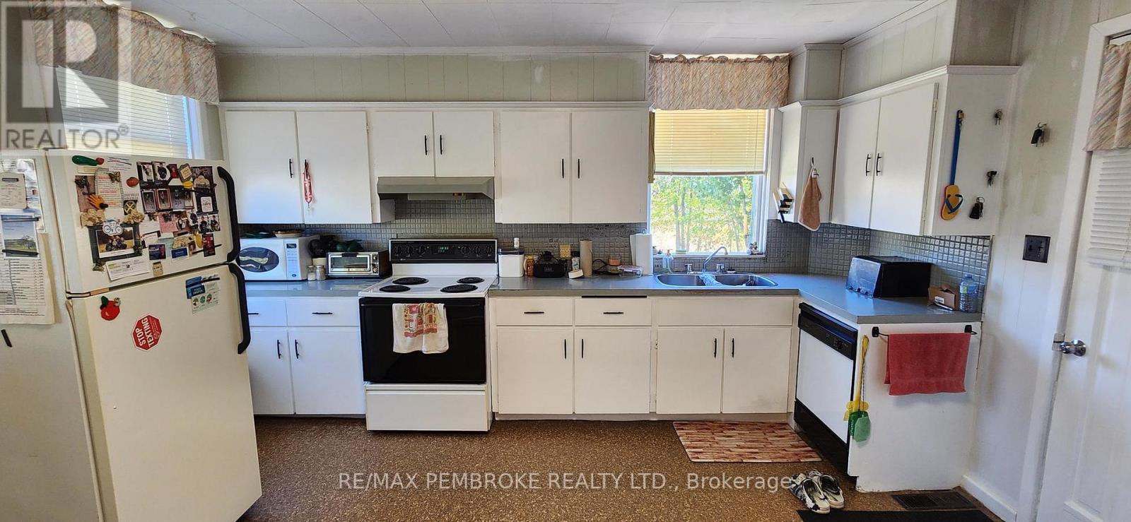 77 Main Street, Whitewater Region, Ontario  K0J 1K0 - Photo 26 - X13037168