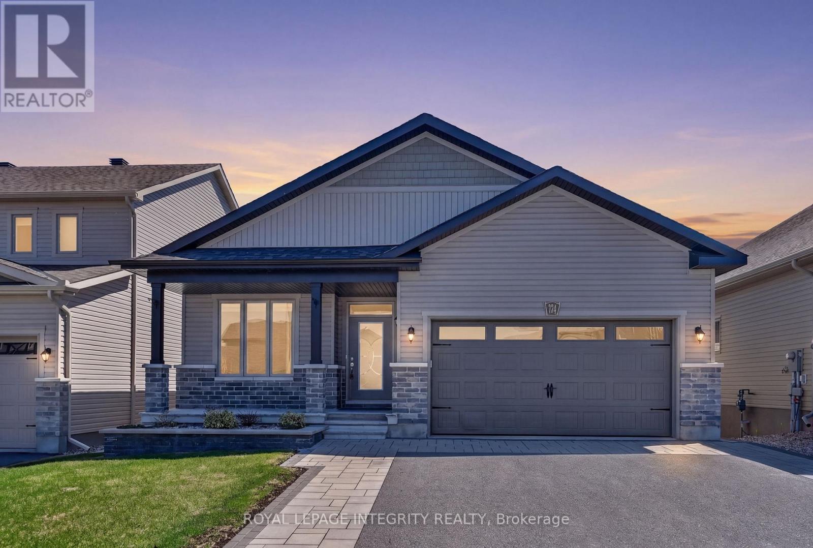 724 PARADE DRIVE, Ottawa, Ontario