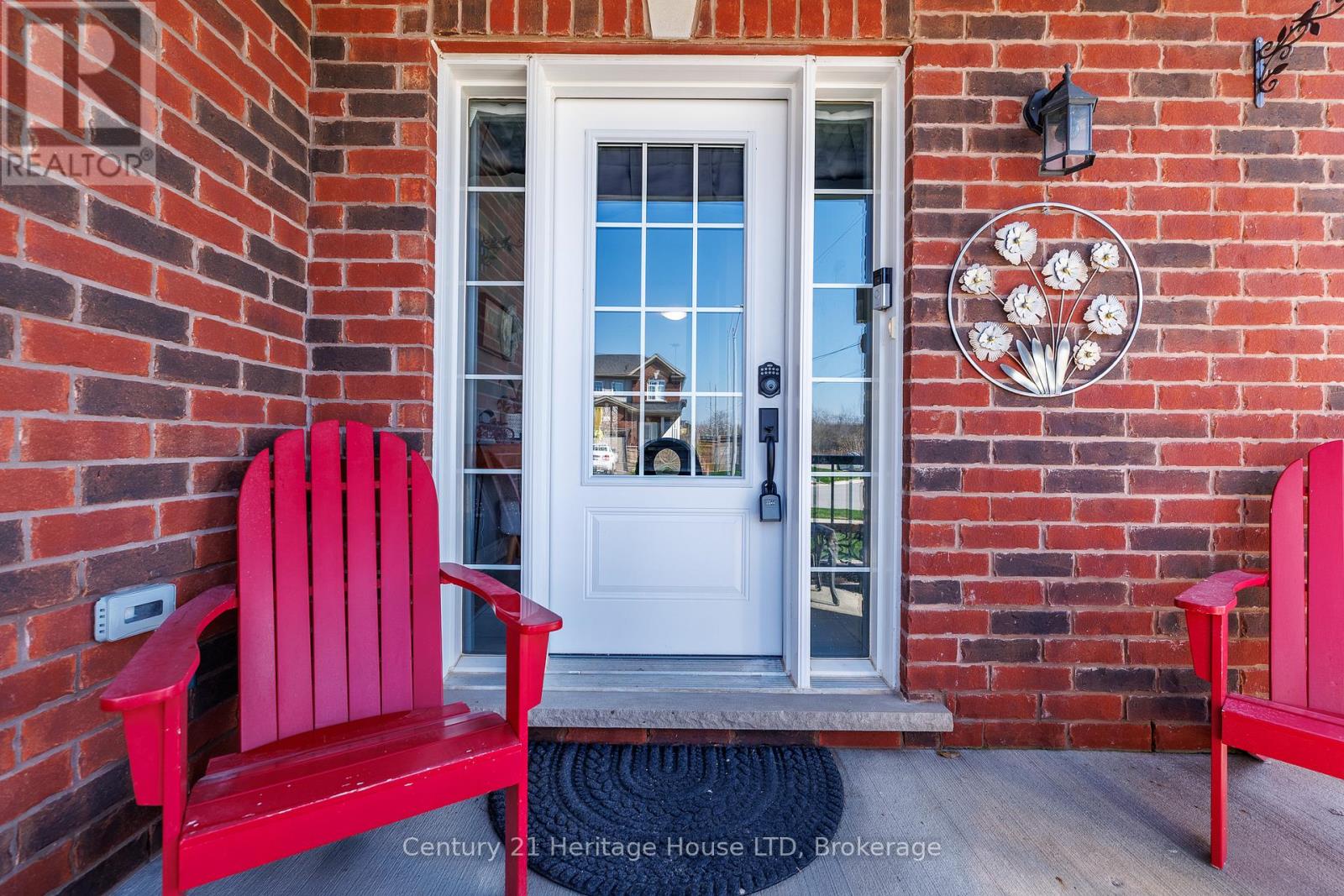 390 Hummel Crescent, Fort Erie, Ontario  L2A 0E8 - Photo 3 - X13037042