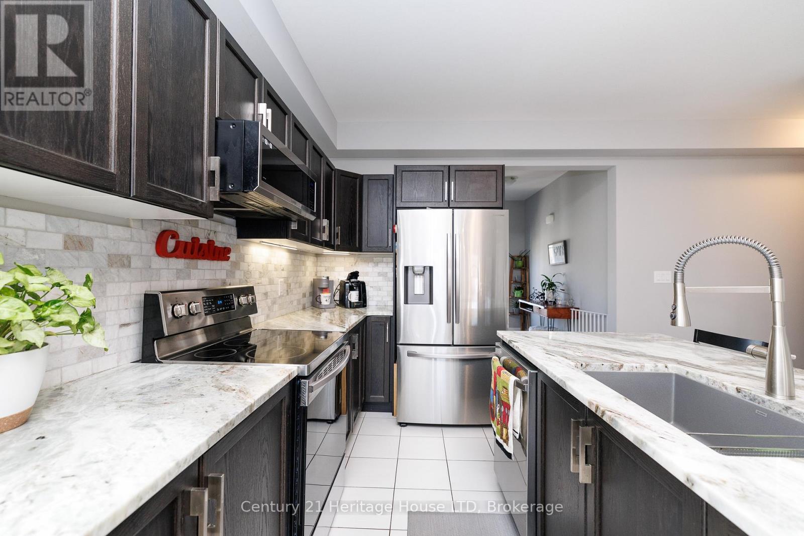 390 Hummel Crescent, Fort Erie, Ontario  L2A 0E8 - Photo 7 - X13037042