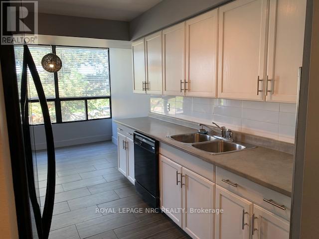 304 - 5100 Dorchester Road, Niagara Falls, Ontario  L2E 7H4 - Photo 7 - X13037096