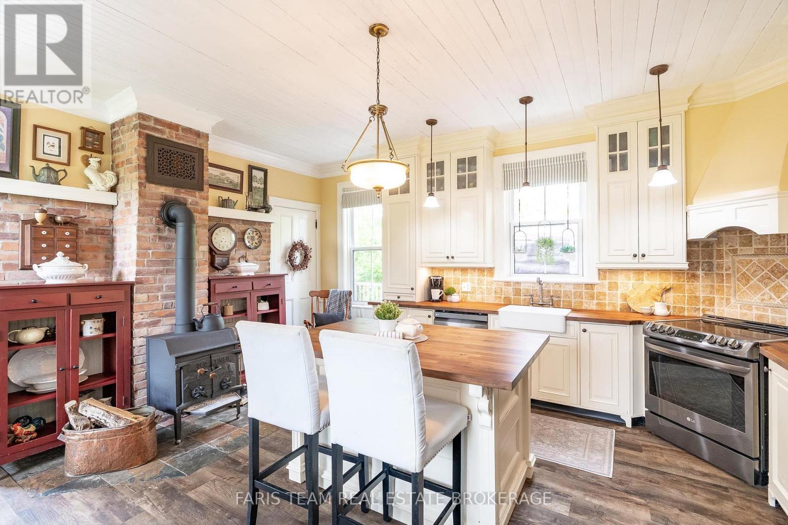 5716 County Road 56, Essa, Ontario  L0L 1N0 - Photo 6 - N12801014