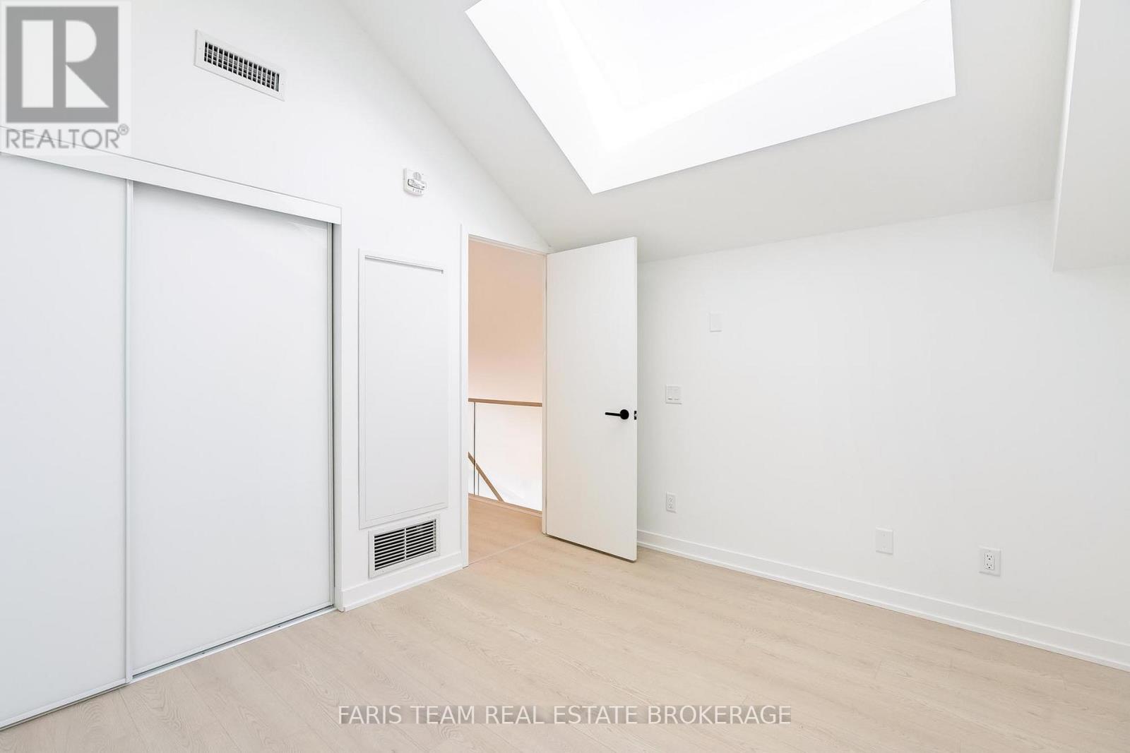 621 - 31 Huron Street, Collingwood, Ontario  L0G 1V0 - Photo 33 - S12781162