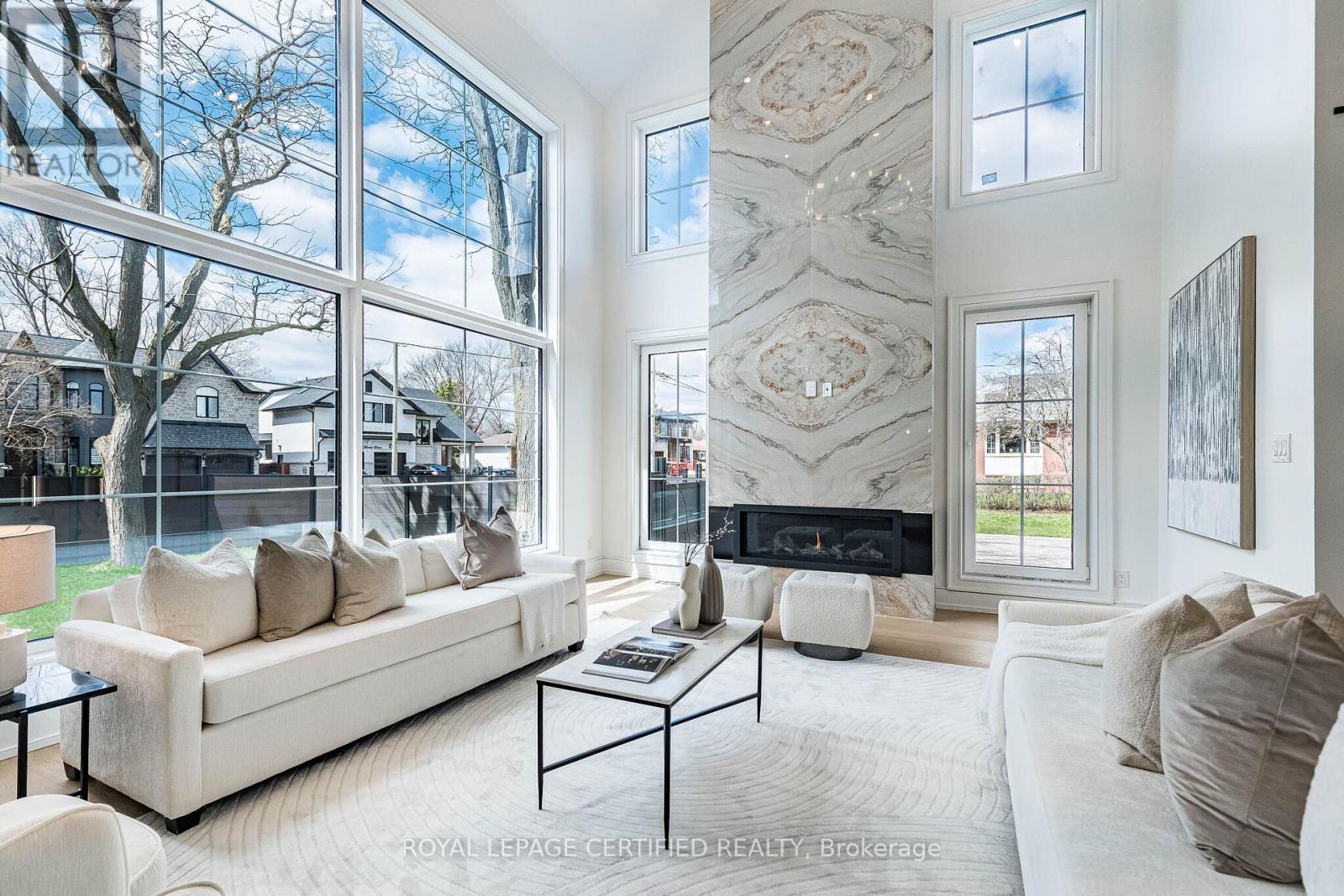 1404 Waverly Avenue Sw, Oakville, Ontario  L6L 2S3 - Photo 13 - W13030482