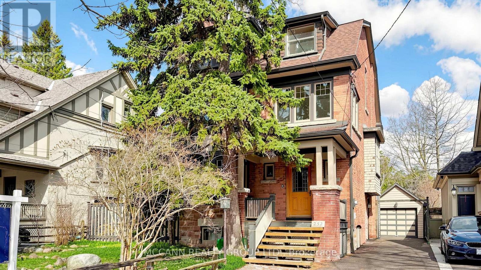 252 SHELDRAKE BOULEVARD, Toronto, Ontario