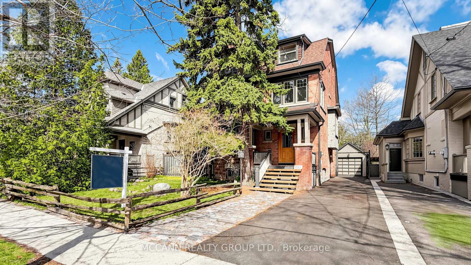 252 Sheldrake Boulevard, Toronto, Ontario  M4P 2B6 - Photo 2 - C13037046