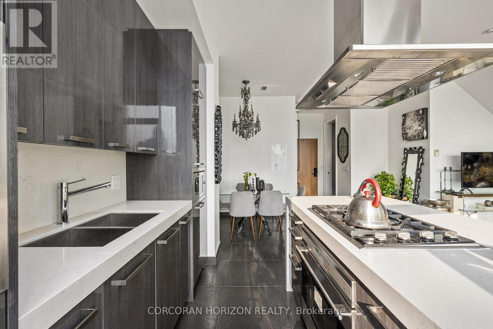 Ph01 - 1 Market Street, Toronto, Ontario  M5E 0A2 - Photo 11 - C13037050