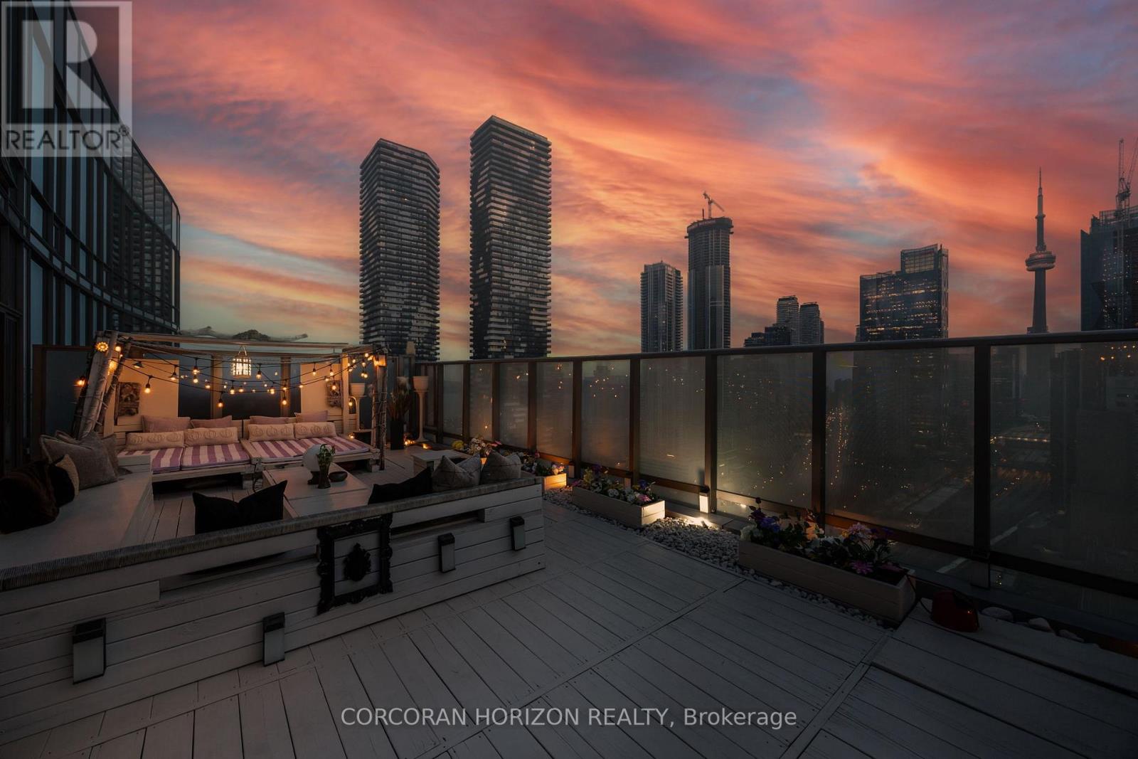 Ph01 - 1 Market Street, Toronto, Ontario  M5E 0A2 - Photo 17 - C13037050