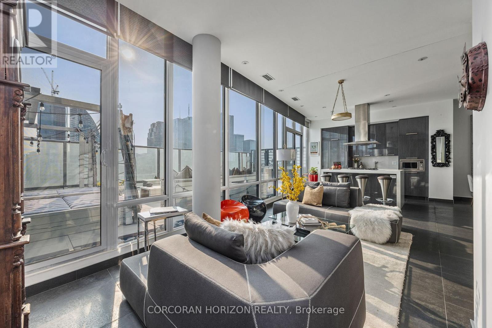 Ph01 - 1 Market Street, Toronto, Ontario  M5E 0A2 - Photo 2 - C13037050