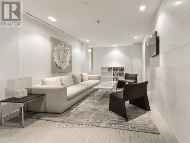 207 - 170 Avenue Road, Toronto, Ontario  M5R 0A4 - Photo 14 - C13037146