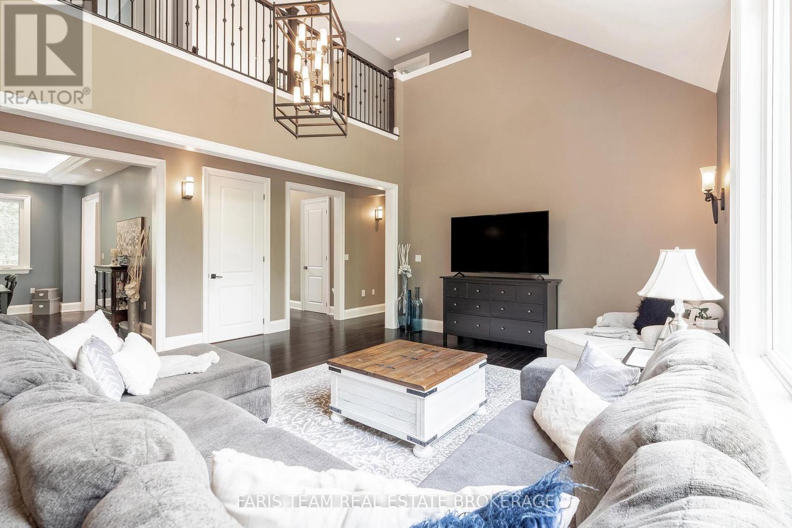 400 Lloyd's Lane, King, Ontario  L7B 0E4 - Photo 18 - N12718134