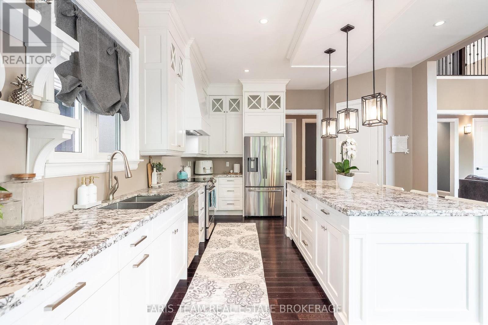 400 Lloyd's Lane, King, Ontario  L7B 0E4 - Photo 10 - N12718134