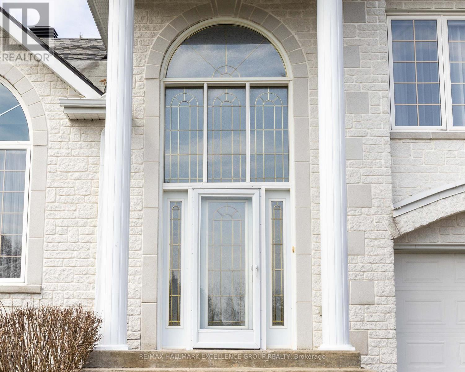 480 Du Ruisseau Street, Clarence-Rockland, Ontario  K4K 1K7 - Photo 3 - X12911744