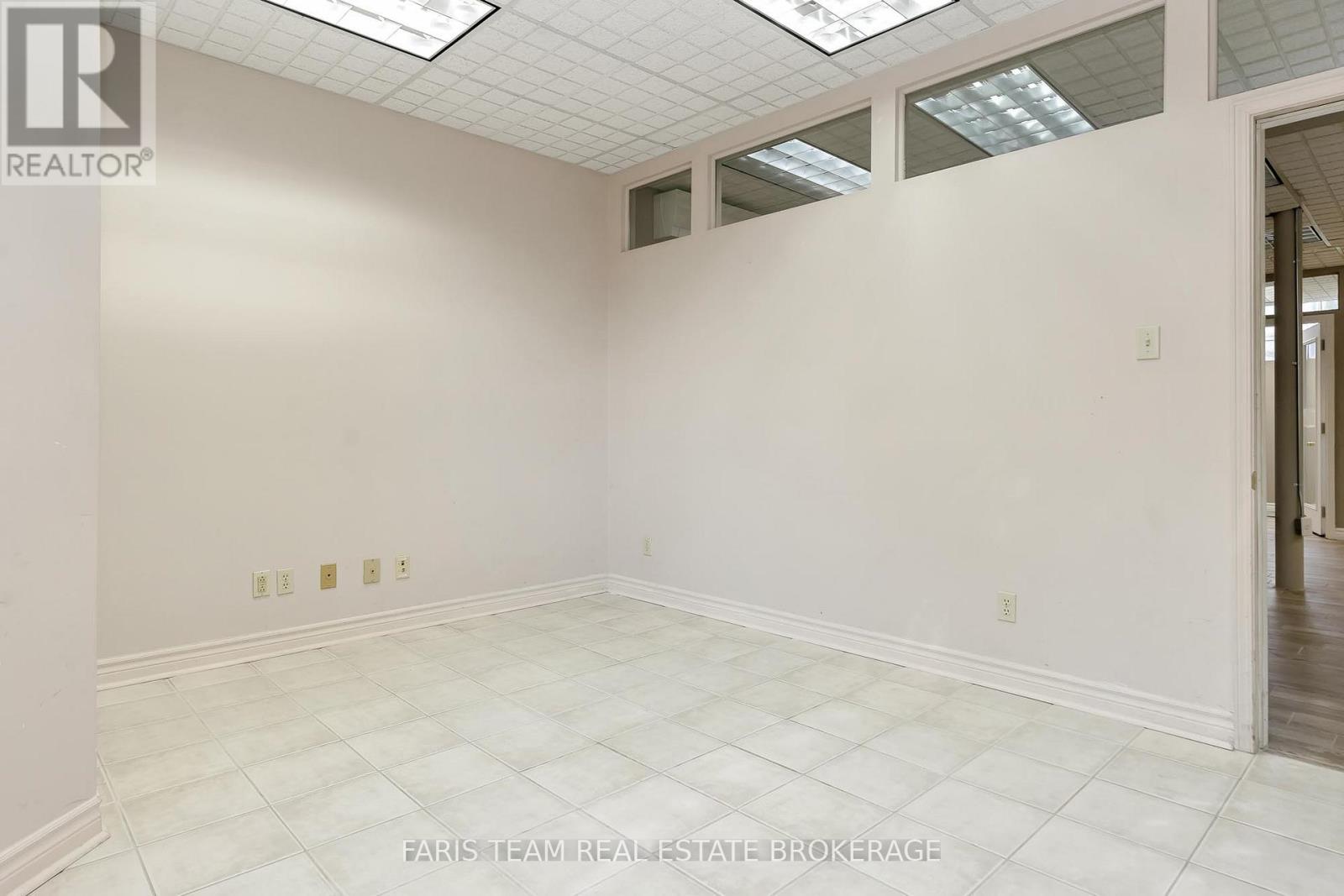 531 King Street, Midland, Ontario  L4R 3N6 - Photo 15 - S12651740