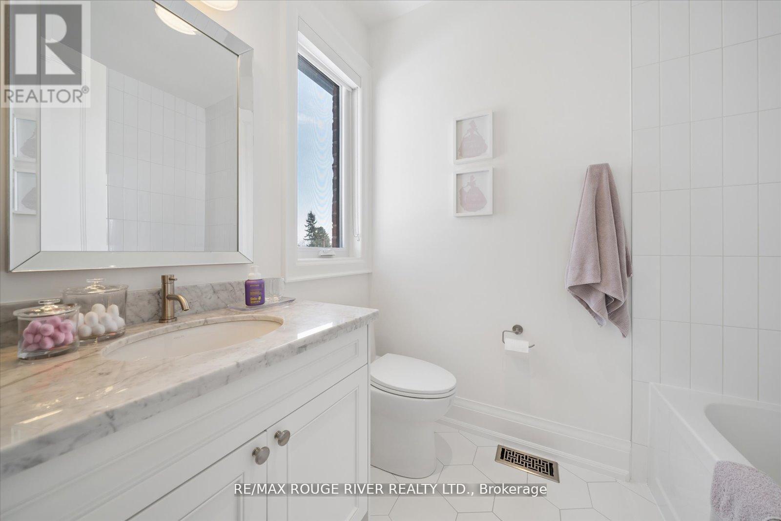 1278 Trellis Court, Pickering, Ontario  L1W 1J2 - Photo 32 - E13037130