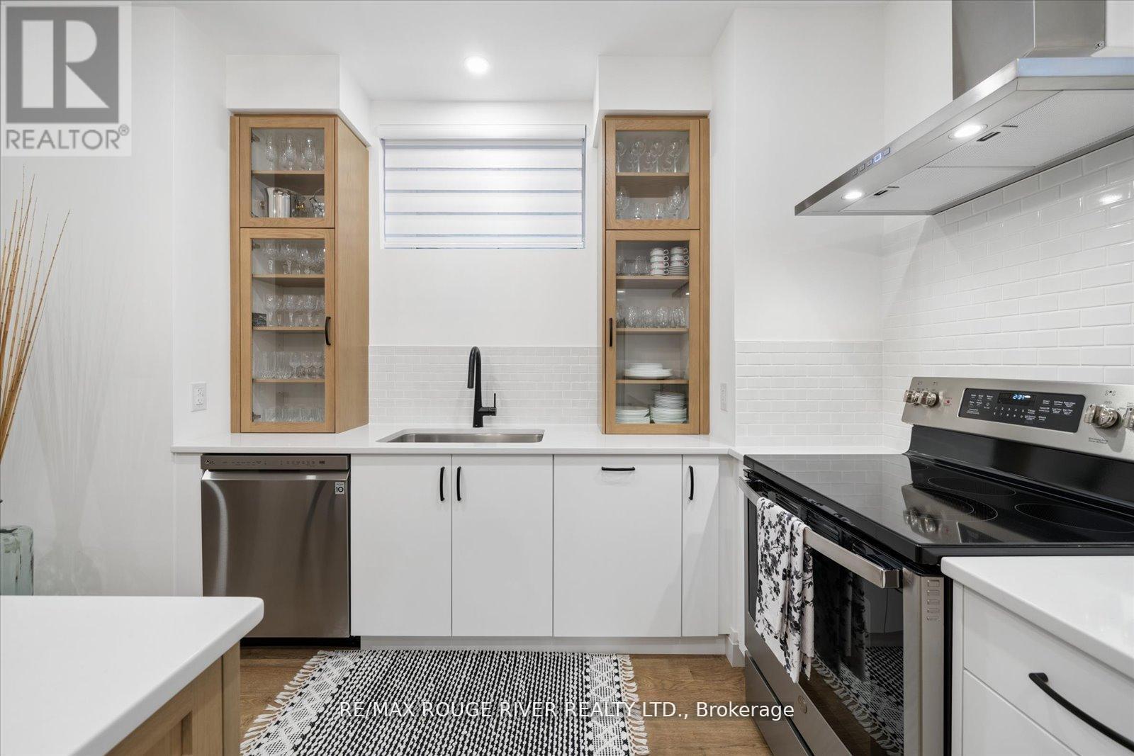 1278 Trellis Court, Pickering, Ontario  L1W 1J2 - Photo 36 - E13037130