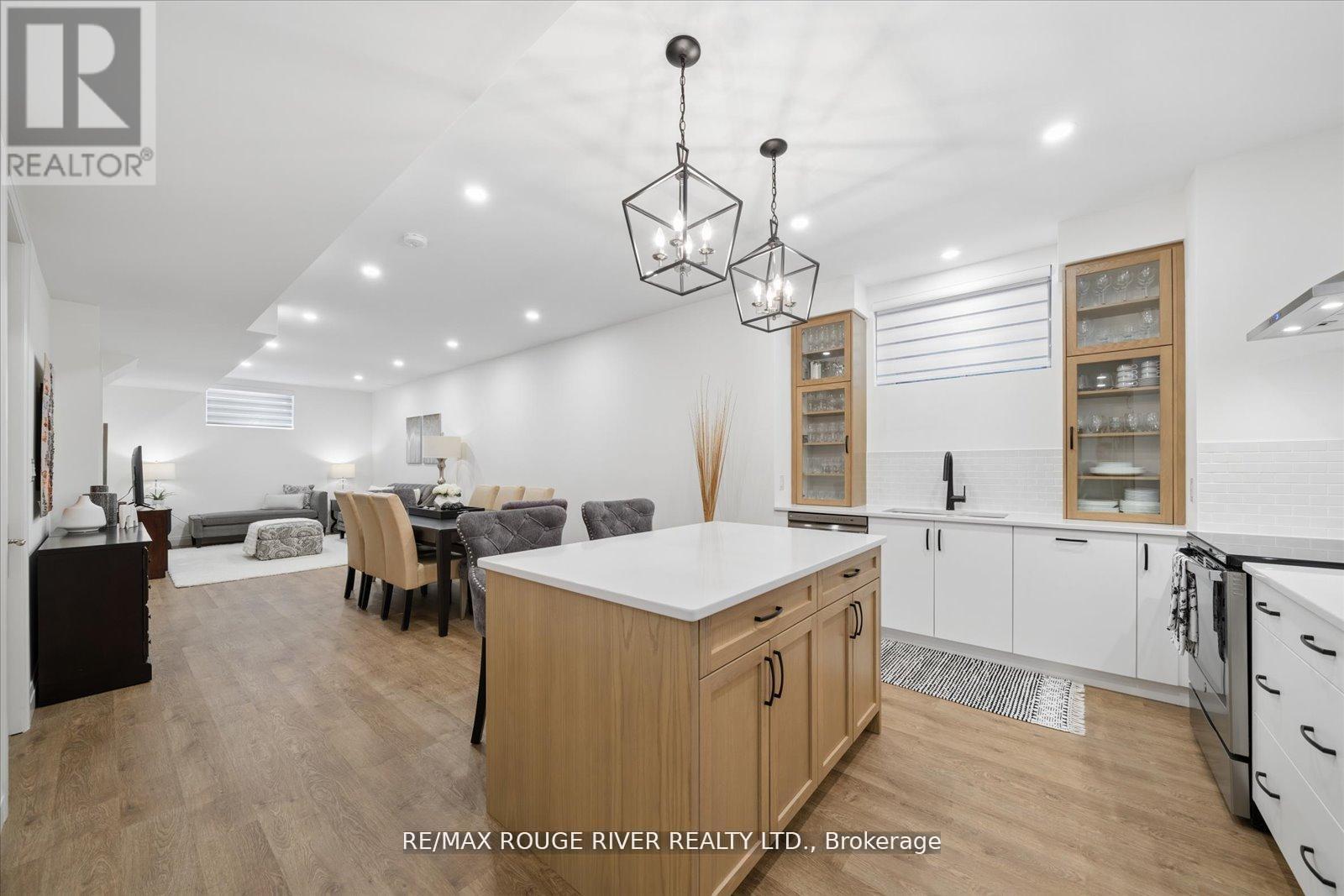 1278 Trellis Court, Pickering, Ontario  L1W 1J2 - Photo 37 - E13037130