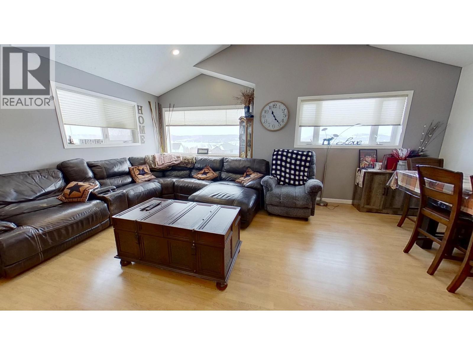 12851 Bens Road, Charlie Lake, British Columbia  V0C 1H0 - Photo 5 - R3104971