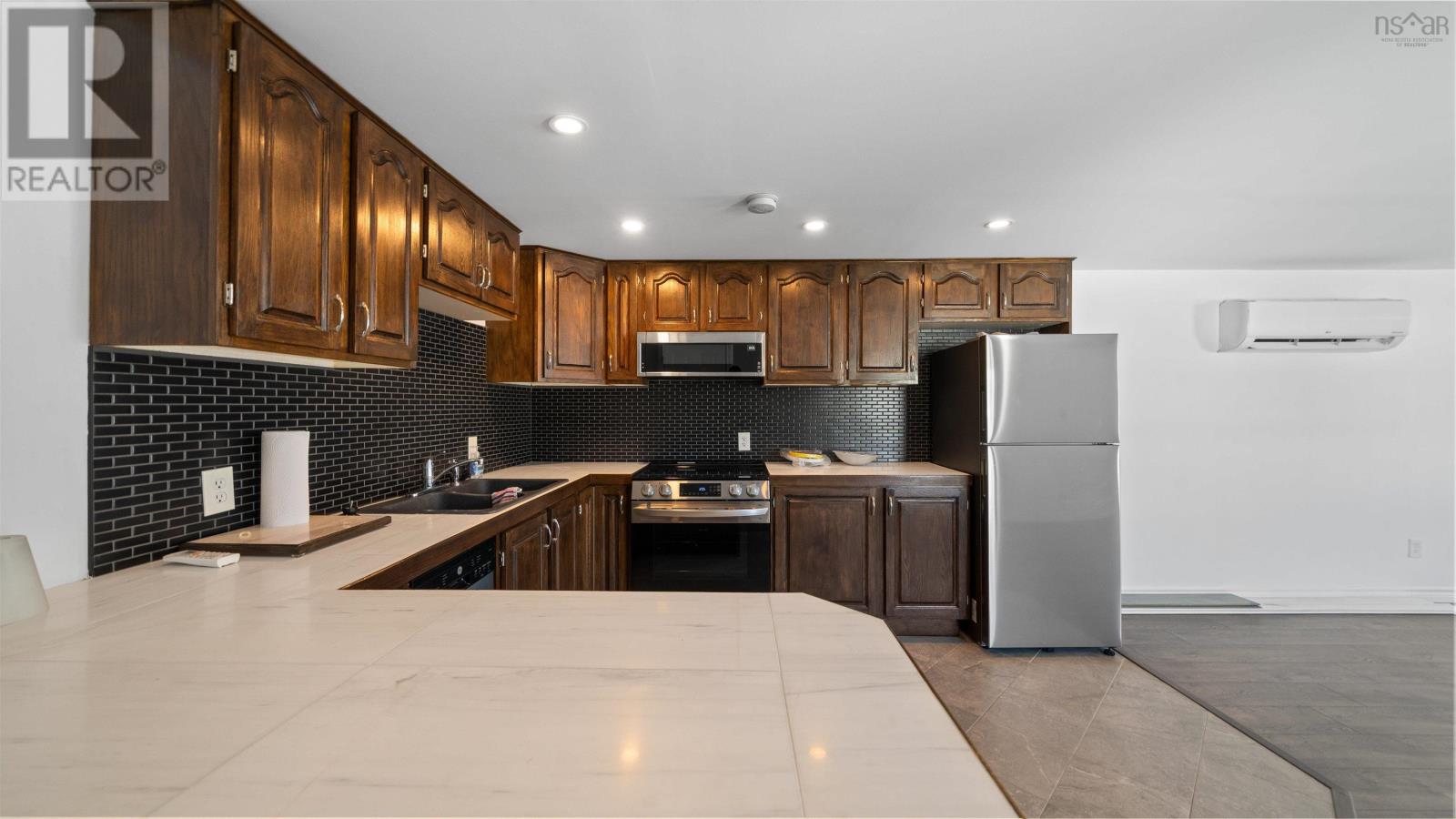 4 Third Street, Halifax, Nova Scotia  B3T 1B1 - Photo 41 - 202600782