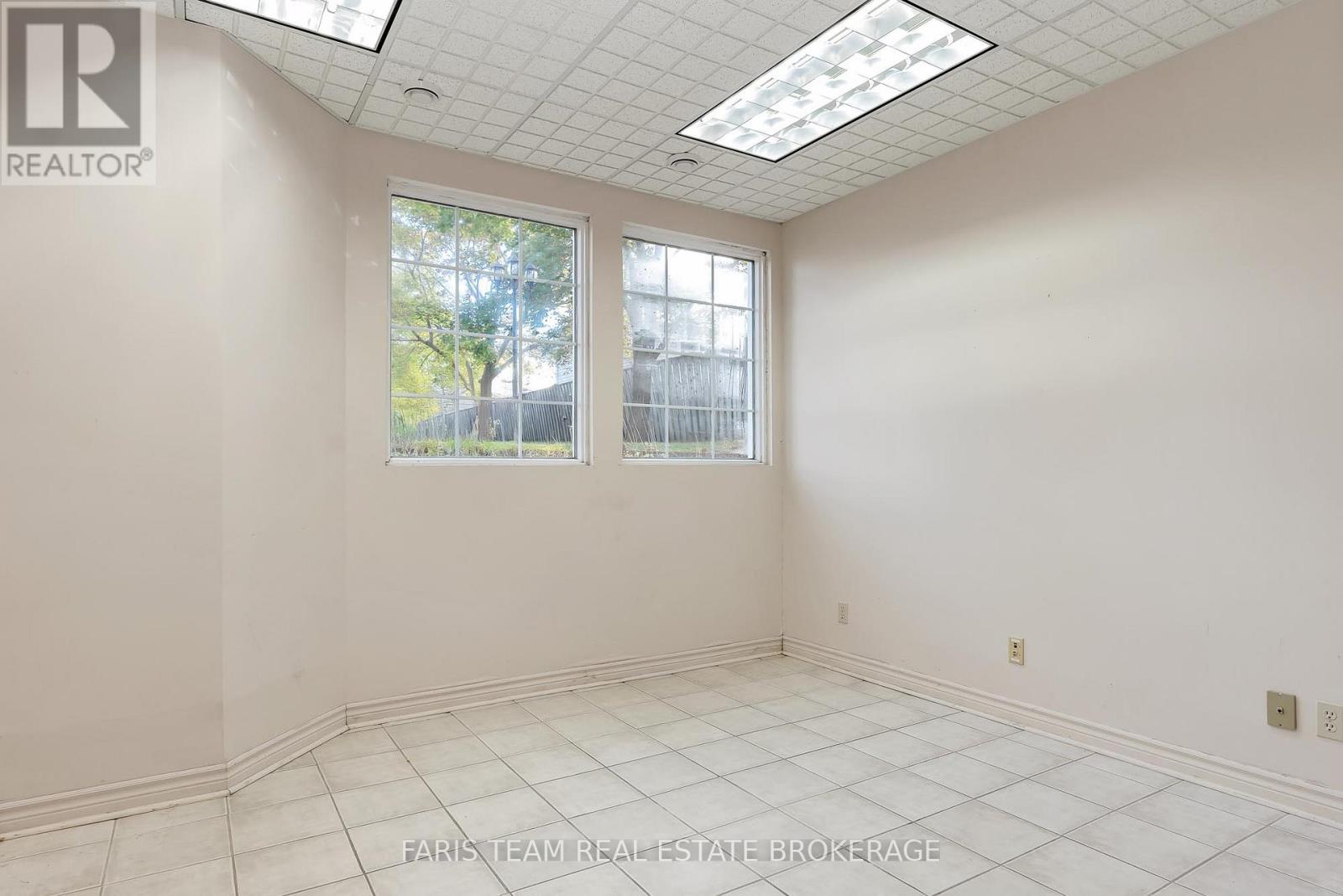 531 King Street, Midland, Ontario  L4R 3N6 - Photo 14 - S12651740