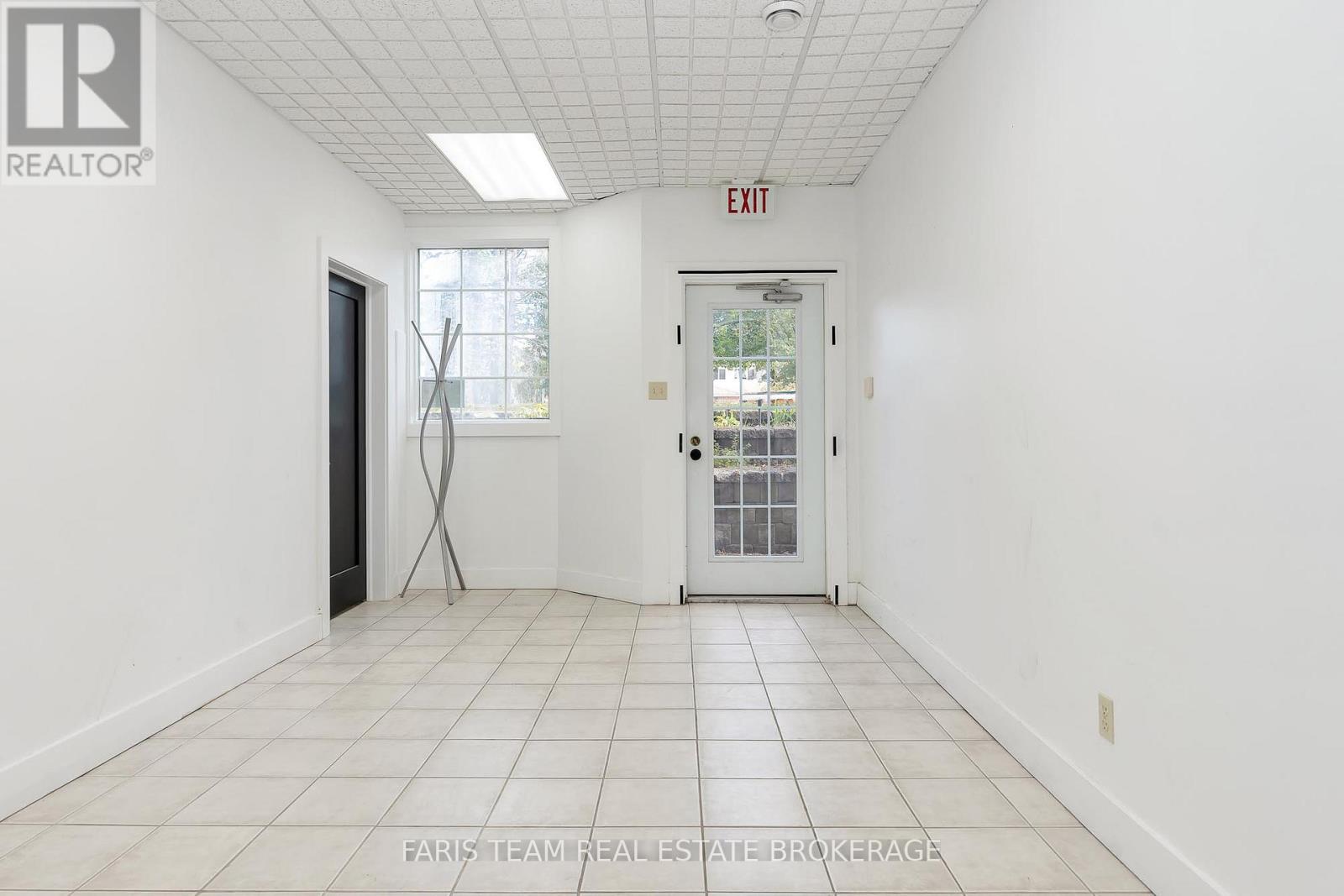 531 King Street, Midland, Ontario  L4R 3N6 - Photo 6 - S12651740